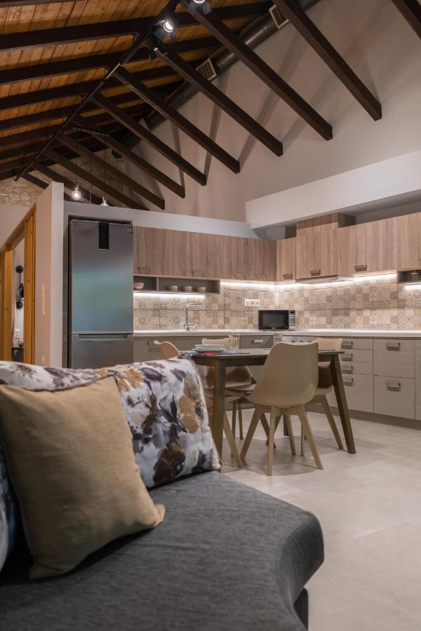 Casa Leone, Cosy Apartment Overlooking The Square Spílion Esterno foto