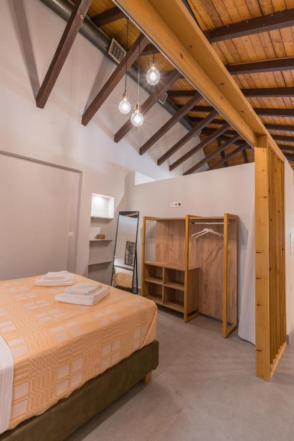 Casa Leone, Cosy Apartment Overlooking The Square Spílion Esterno foto