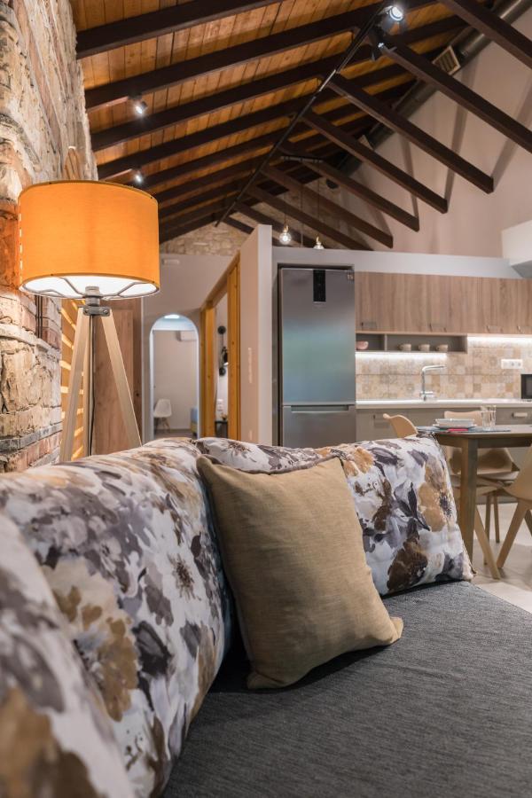 Casa Leone, Cosy Apartment Overlooking The Square Spílion Esterno foto